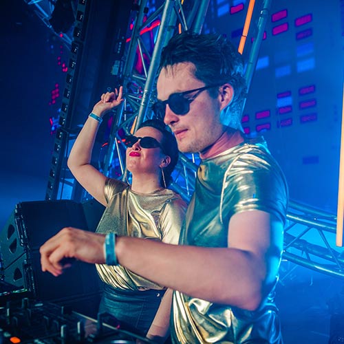 Dorethee Vegas en Like Maarten boeken